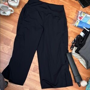 Wide Leg Legging with Slits on side and Pockets